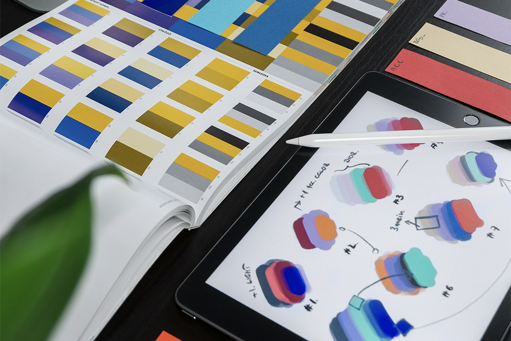 logo colors and options